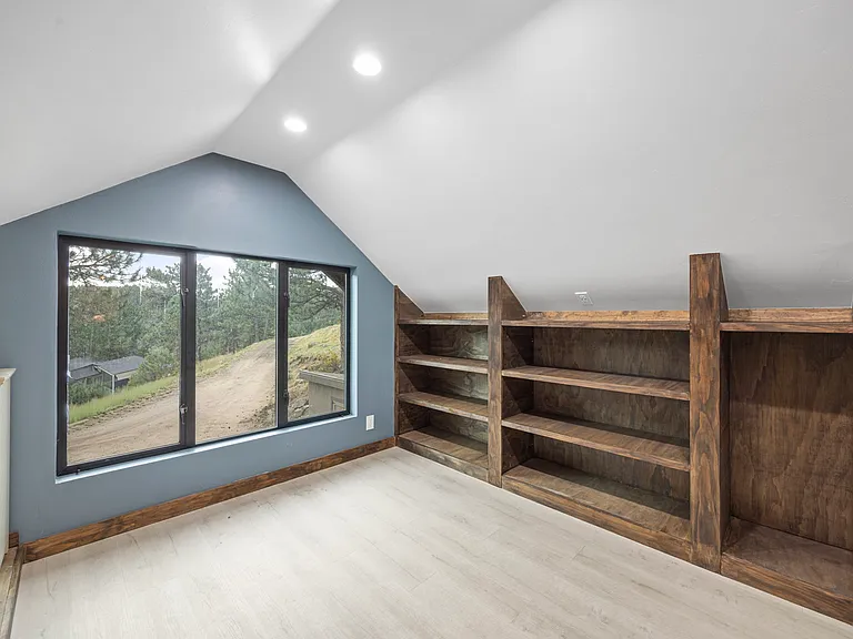 2350 Linden Dr — Photo 28