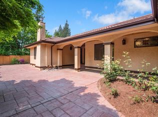 10832 NE 45th St, Kirkland, WA 98033