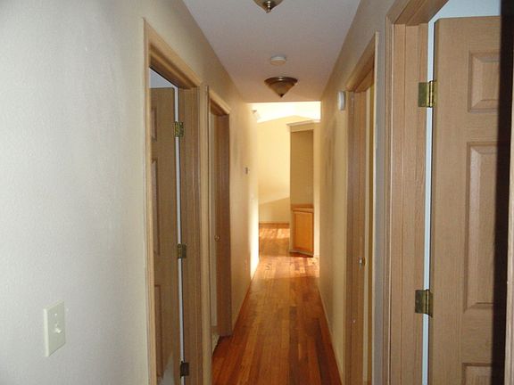 5th image of 15617 Parkview Dr SE