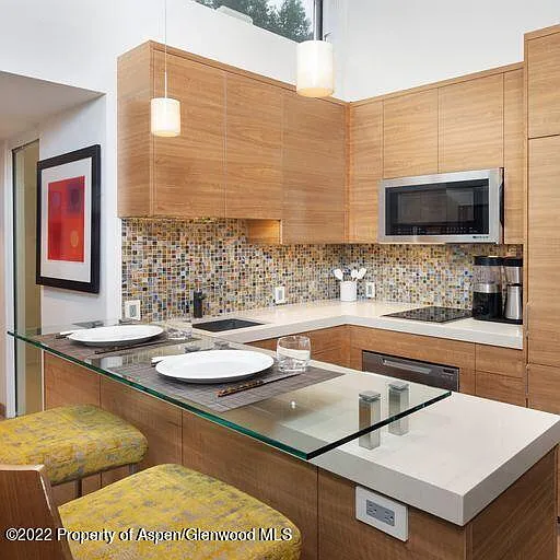 1 bed, 1.0 bath, 465 sqft, $8,500 — Photo 3