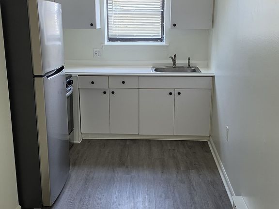 2nd image of 832 Atlantic St APT 3A