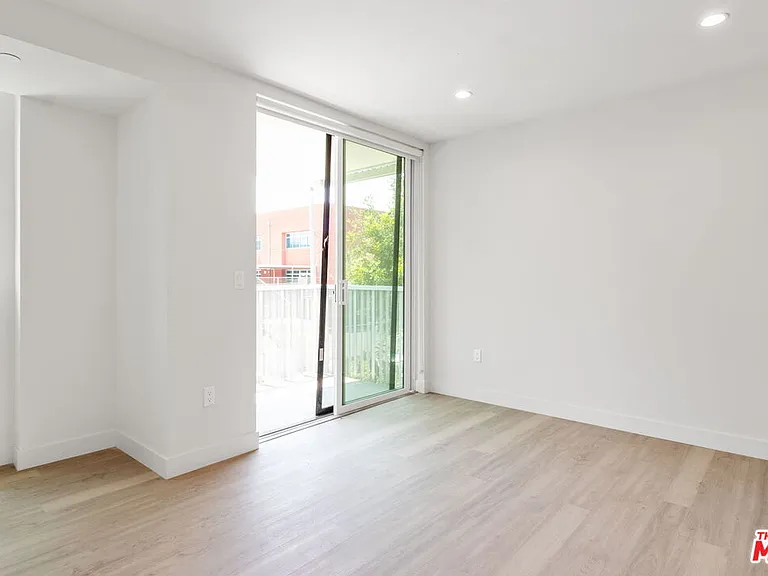 132 Rosemont Ave #201 — Photo 8