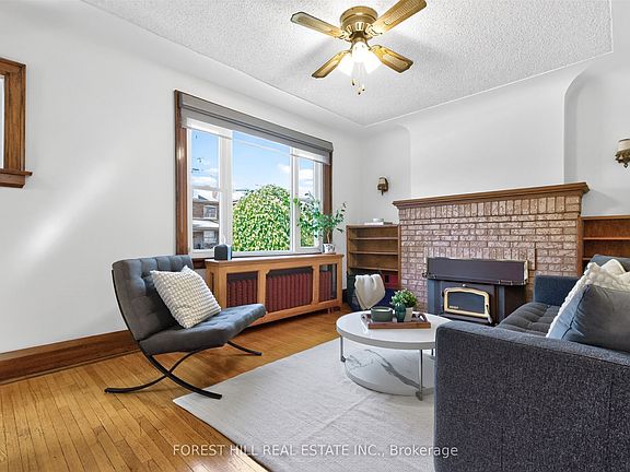 5th image of 11 Yarrow Rd