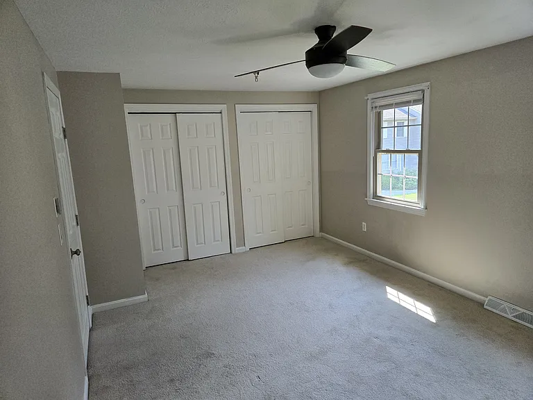 42 Andover Down — Photo 9