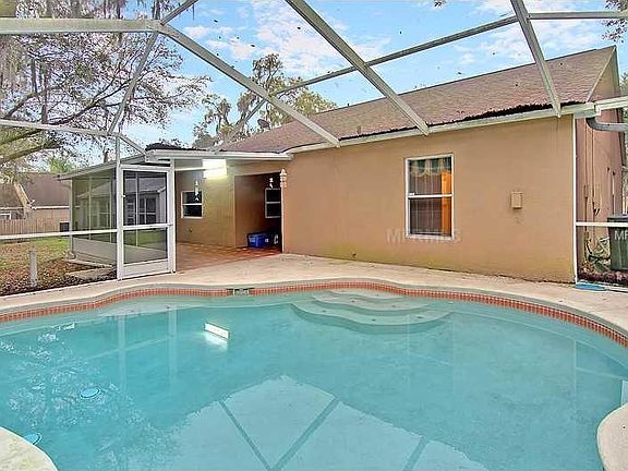 4th image of 7506 Savannah Ln