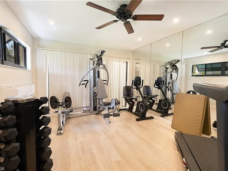 845 Reef Point Cir — Photo 39