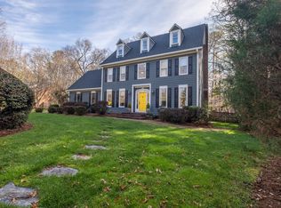 216 Cobblestone Dr, Chapel Hill, NC 27516