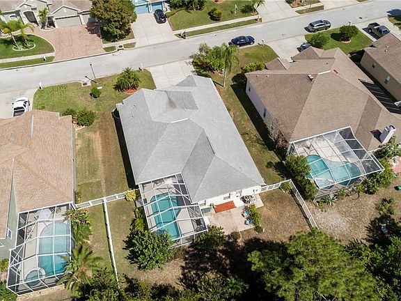 5th image of 2401 Wood Pointe Dr