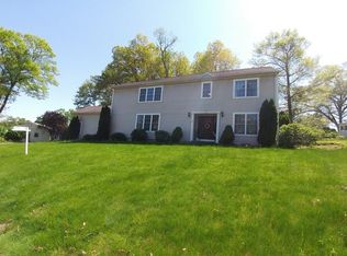 27 Maryland St, East Longmeadow, MA 01028