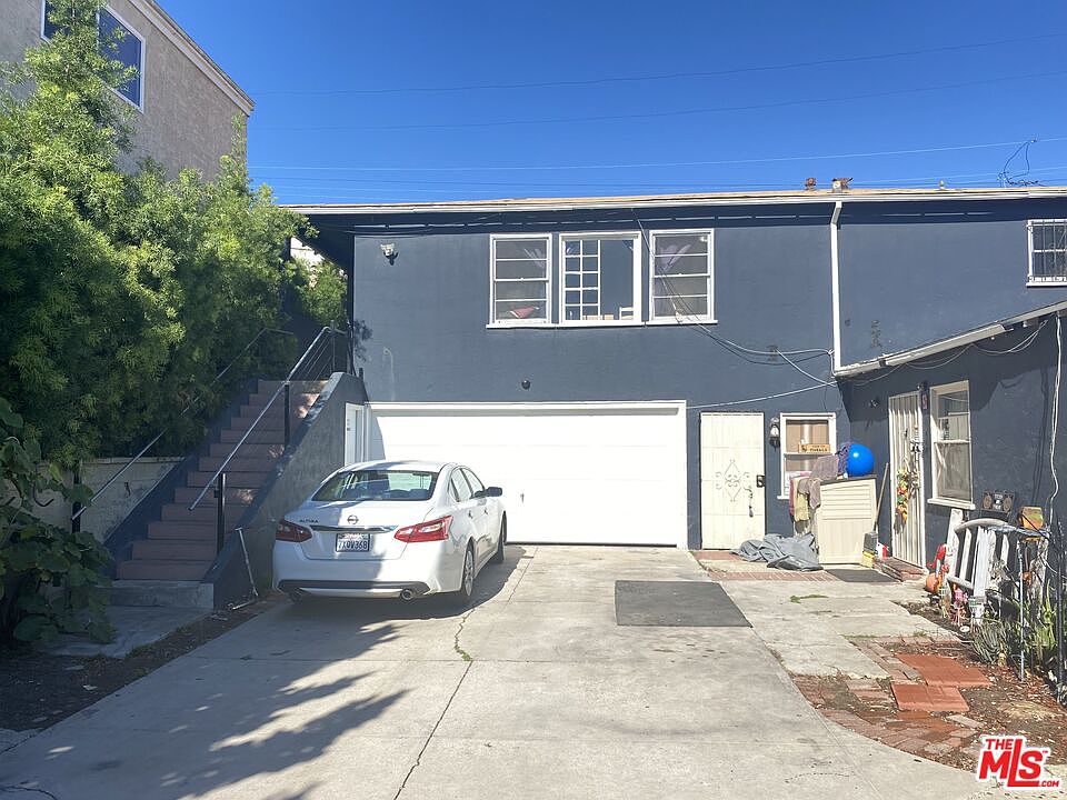 1st image of 533 W Hyde Park Blvd #6