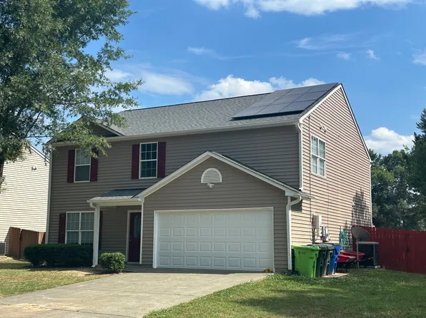 4010 Taylor Oaks Dr, Raleigh, NC 27616