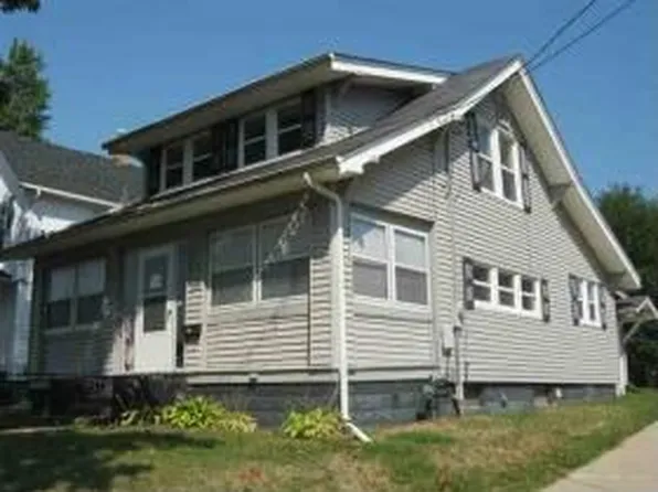 118 E Oak St, Kewanee, IL 61443