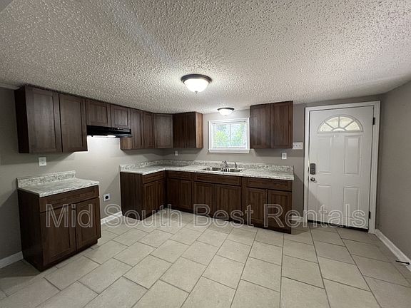 3rd image of 3273 Yale Ave #A
