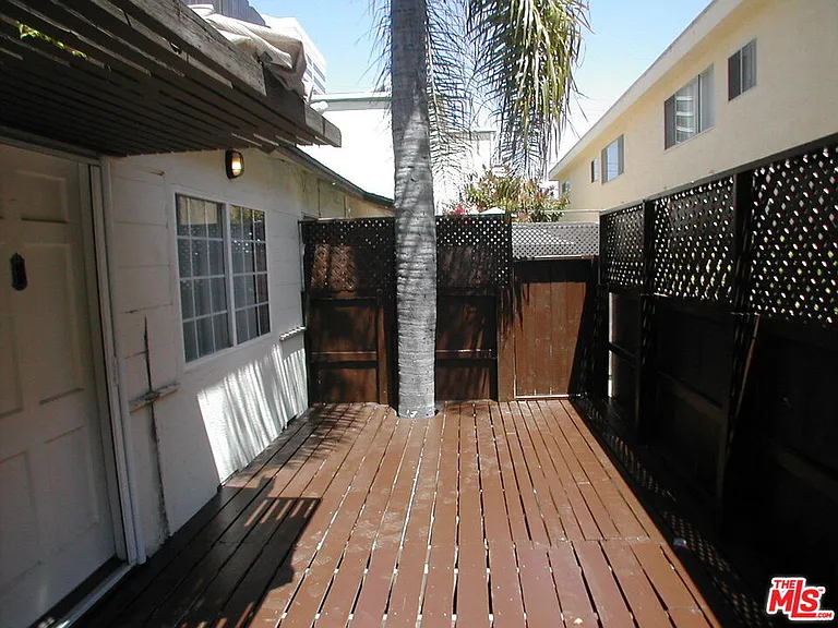 1227 Franklin St #B — Photo 15