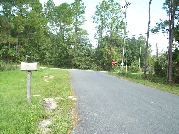 3rd image of 2384 Oleander Ave