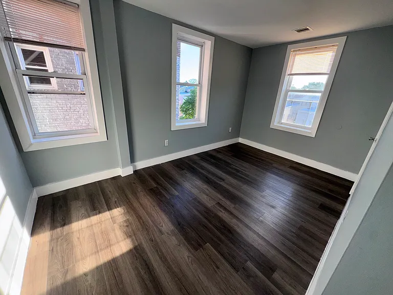 175 Munn Ave #0 — Photo 2