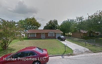 1st image of 3009 Chaparral Dr