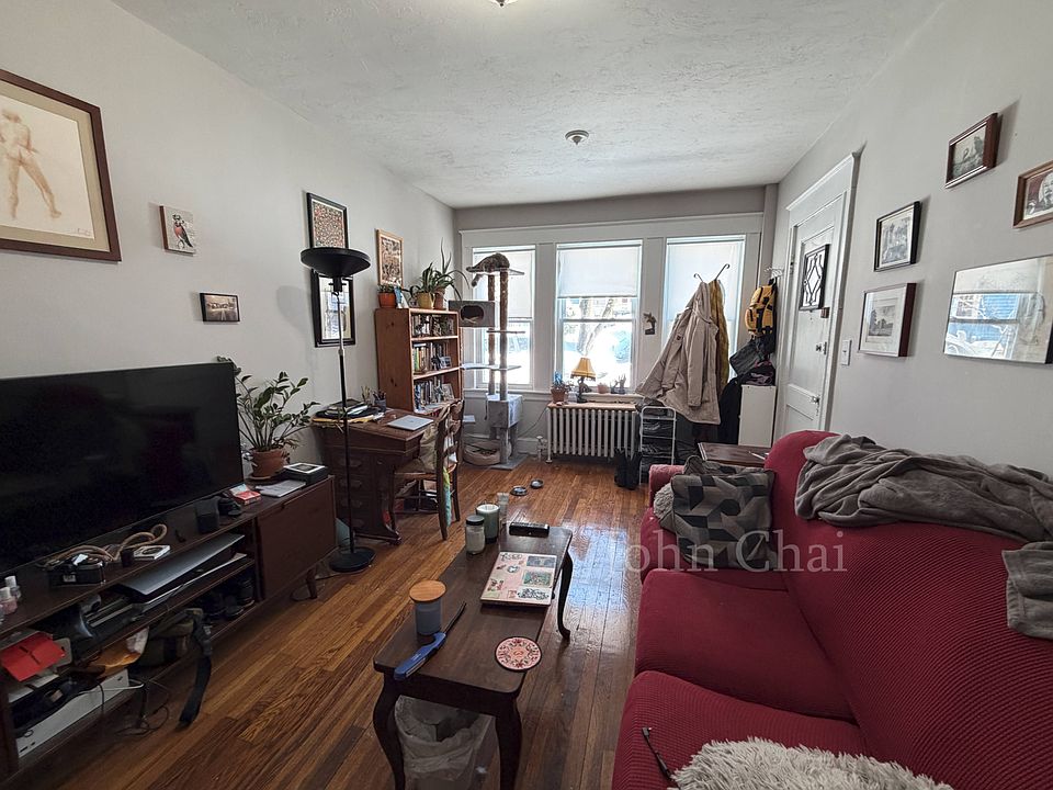 1st image of 29 Lourdes Ave APT 1