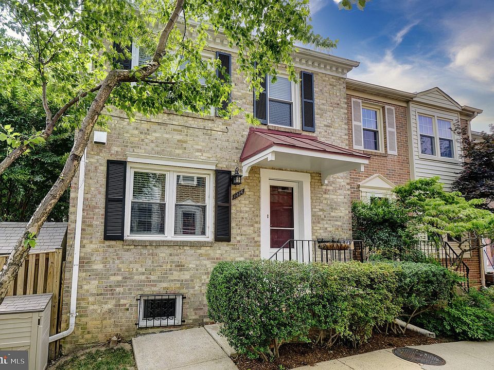 1st image of 1326 Chetworth Ct