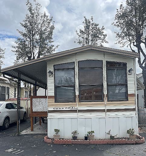 1st image of 2750 W Acacia Ave Space M11