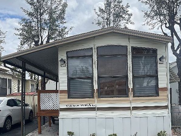 2750 W Acacia Ave SPACE M11