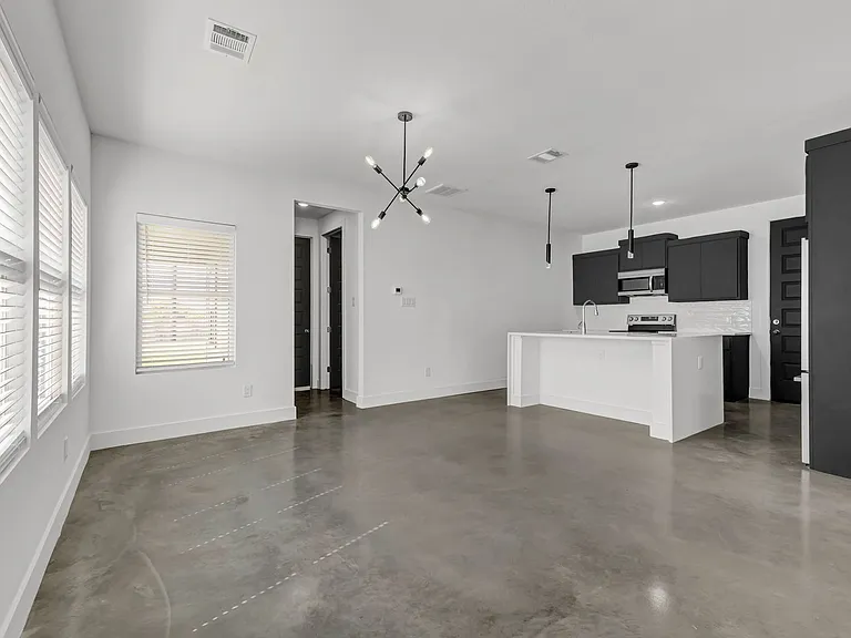 3013 Alpha Wolf Ct — Photo 11