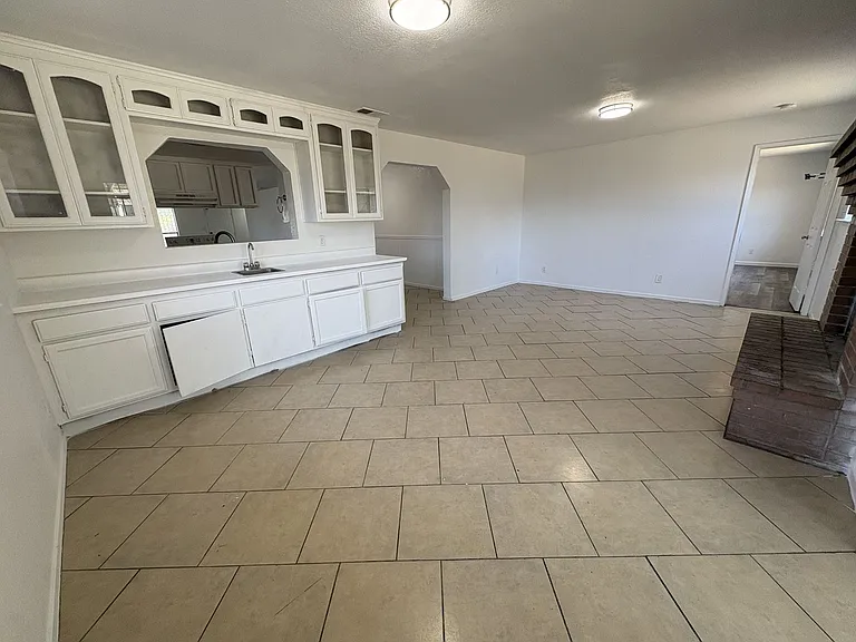 6313 Hermosa St — Photo 6