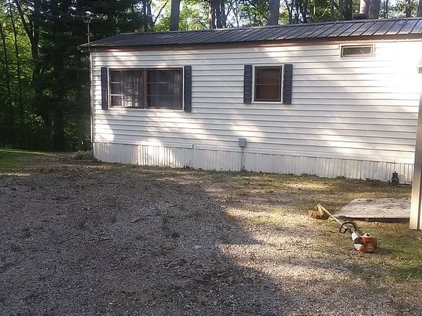 5916 Cedar Shores Dr, Harrison, MI 48625