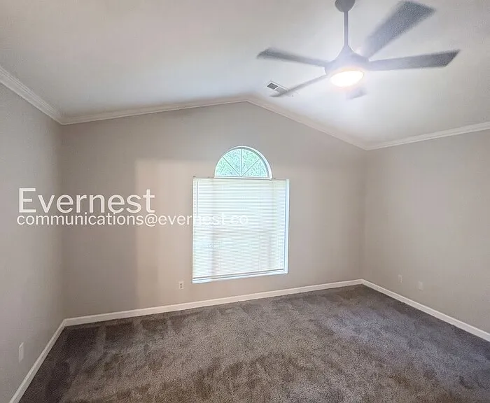 1487 Saint Dunstans Rd — Photo 10