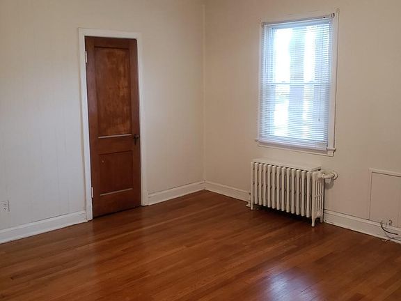 3rd image of 4005 9th St NE #4