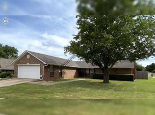 2300 Brandeis Ct, Norman, OK 73071