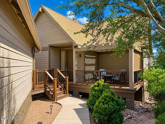 2nd image of 805 N Grapevine Cir