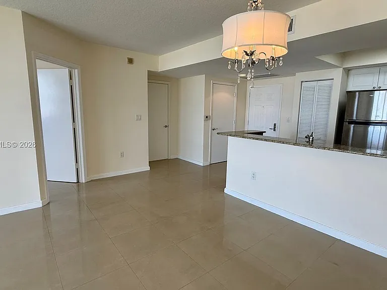 19501 W Country Club Dr #1212 — Photo 42