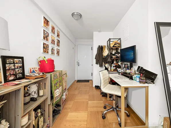 420 E 64th St APT W1b, New York, NY 10065
