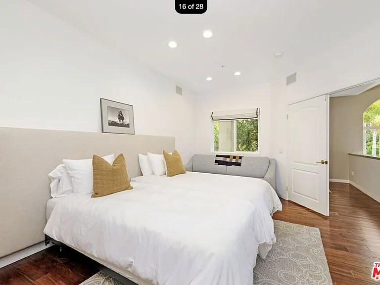 718 Palisades Dr — Photo 6