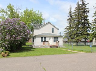 305 1st St SE, Milaca, MN 56353