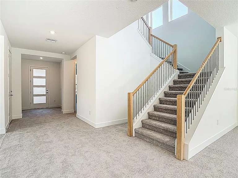 410 S West Shore Blvd — Photo 33