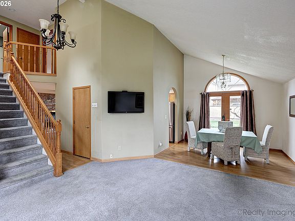 4th image of 3012 SE 157th Ave