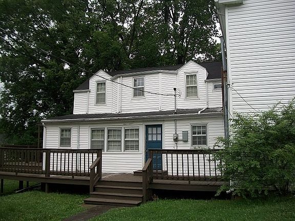 2nd image of 630 Armstrong St