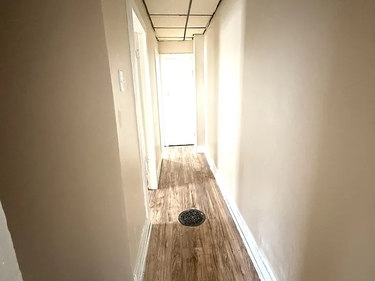 37 Green St — Photo 5