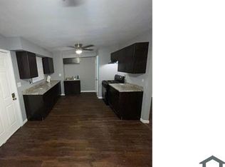 1530 10th St APT 4, Rockford, IL