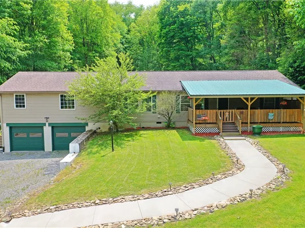 7926 W Market St, Mercer, PA 16137