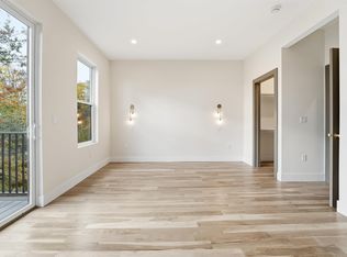 25 Lembeck Ave FLOOR 2, Jersey City, NJ 07305