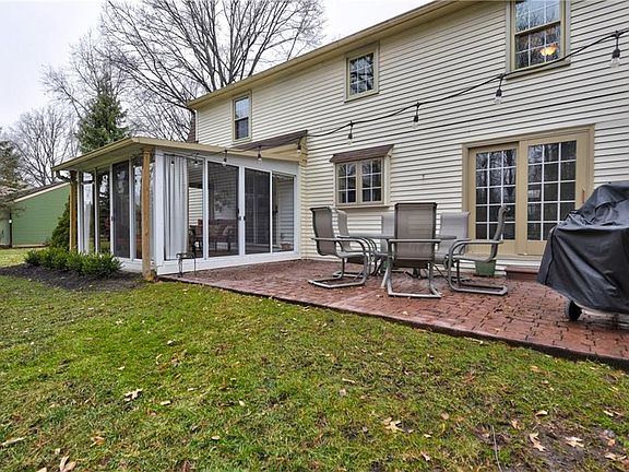 5th image of 32321 Orchard Park Dr