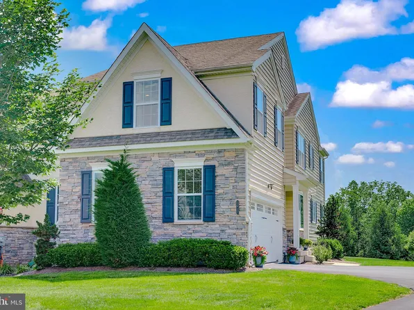 3017 Bainbridge Dr, Lansdale, PA 19446