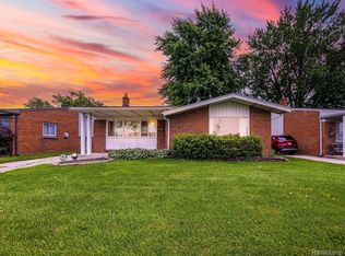 18116 Rainbow, Fraser, MI 48026