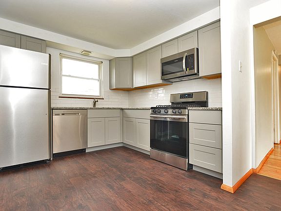 5th image of 4127 Whippoorwill Dr