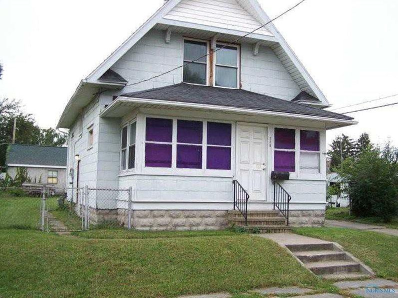 2nd image of 218 Palmer St