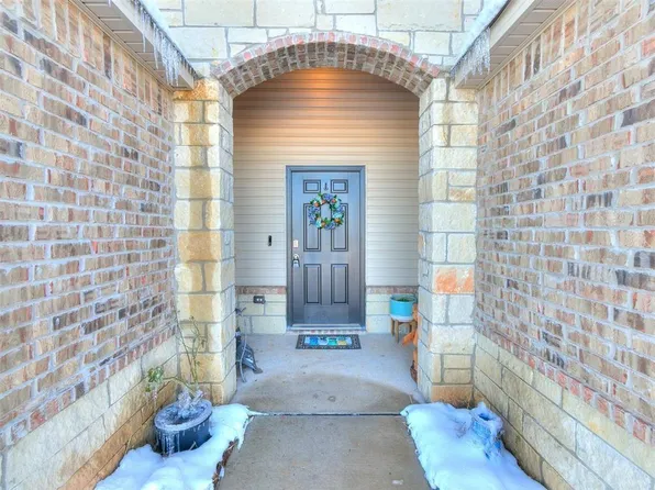 21110 Winding Brk, Harrah, OK 73045