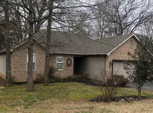 105 Lost River Ln, Bowling Green, KY 42104